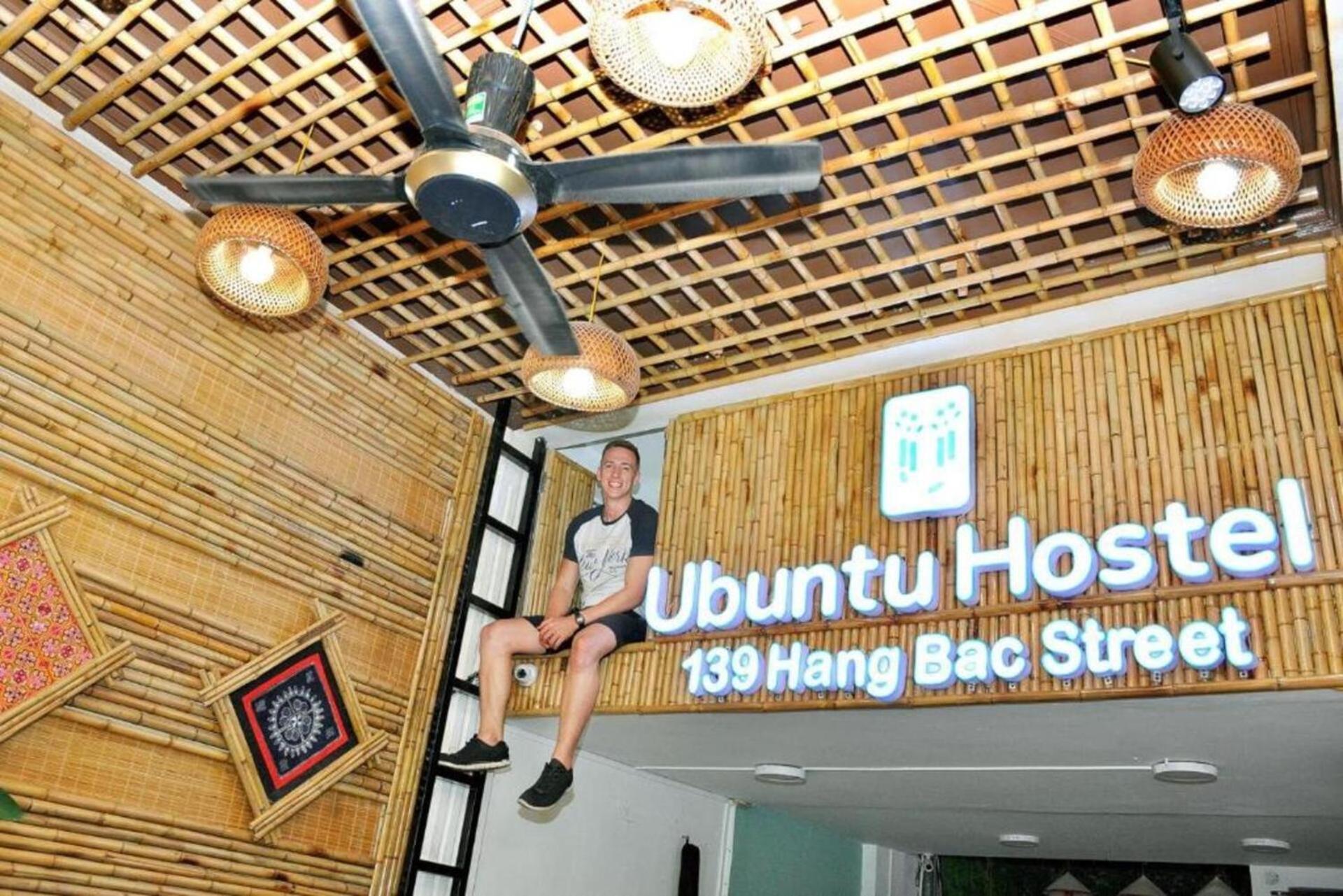 Ubuntu Hostel And Tour - 139 Hang Bac Hanoi Exterior photo